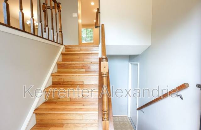 5901 Beech Tree Drive Gallery 3