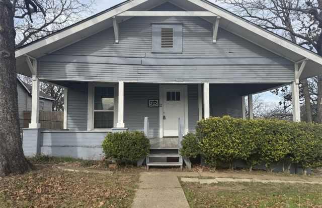 525 E Munson Street photos photos