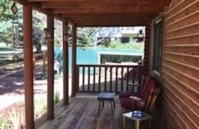 919 Mountain View Drive Gallery 3