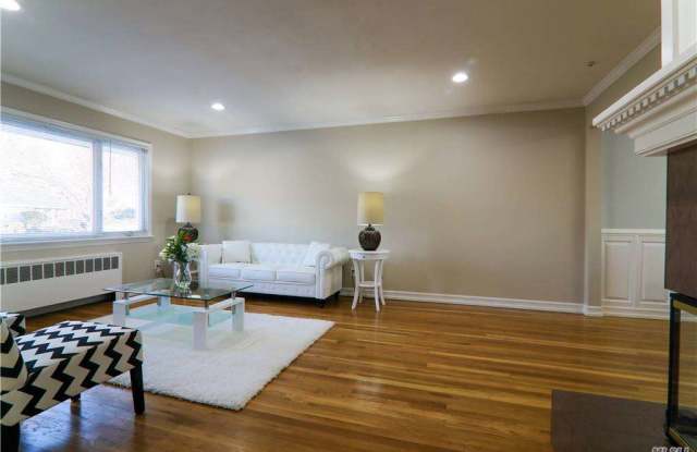 120 Seaman Road Gallery 3