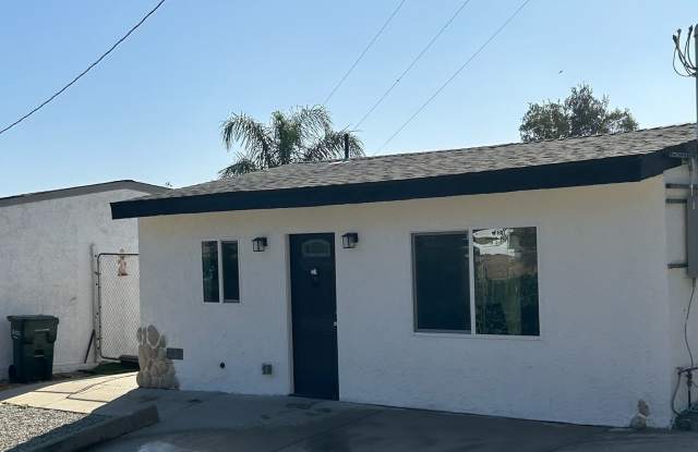 Box Canyon 1+1 w/appliances, patio + views! photos photos