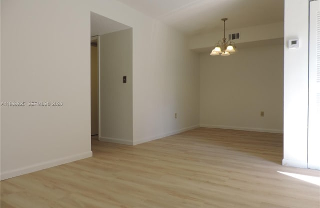 566 NW 114th Ave photos photos