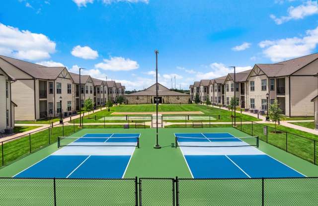 Retreat at Krum Age 55+ Active Adult Apartment Homes Gallery 2