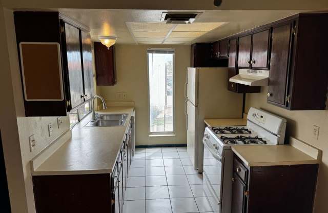 No Minimum Credit Score Needed. Central living, next to community pools. Gallery 3