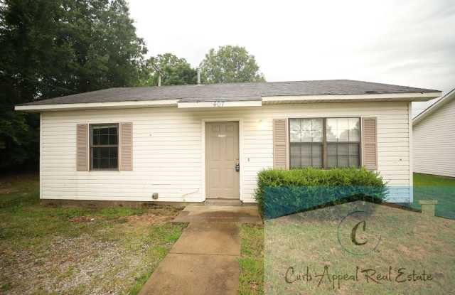 2 bed / 1 bath house - Bono Gallery 1