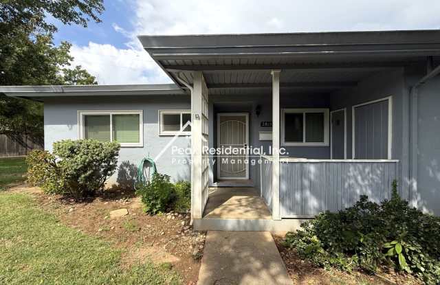 Charming 2bd/1ba Patio Home with Garage in Gated Community Gallery 4