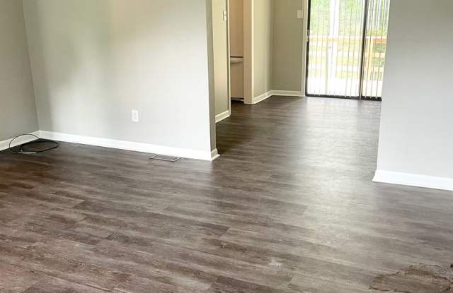 Gorgeous 3 bedroom 2.5 bath home in Farragut school district Gallery 4