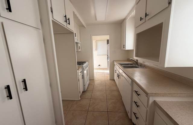 1365 Jenner St Gallery 3