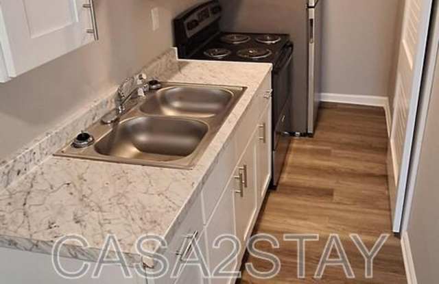 672 Knox Blvd photos photos