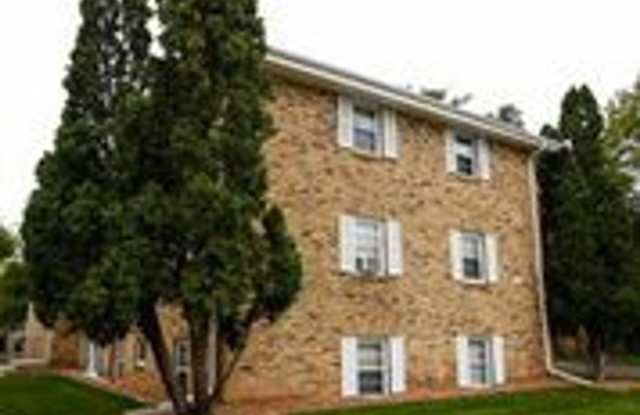 8209 West 30th 1/2 St. (Saint Louis Park) Gallery 2