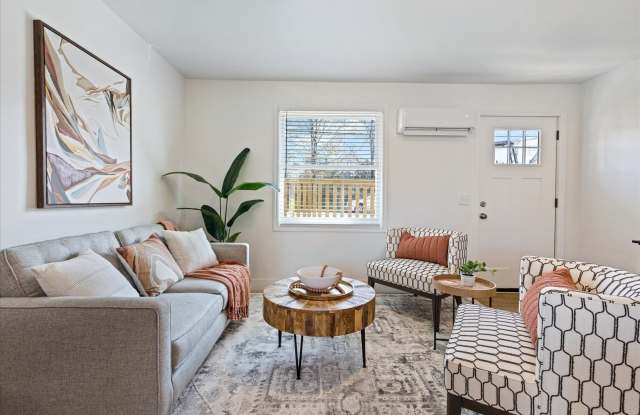 Updated East Nashville Condo for Rent! photos photos