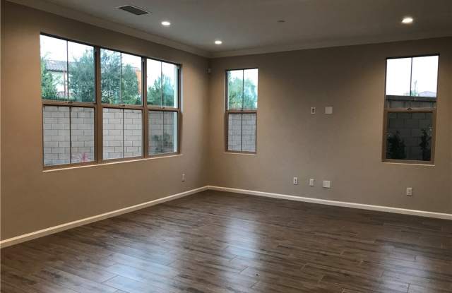 181 Hargrove Gallery 3