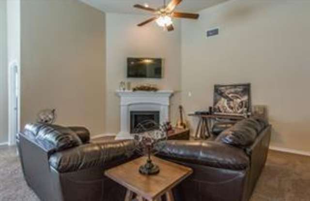 4704 Shagbark Drive Gallery 3