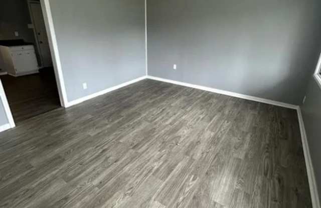 For Lease Gallery 4
