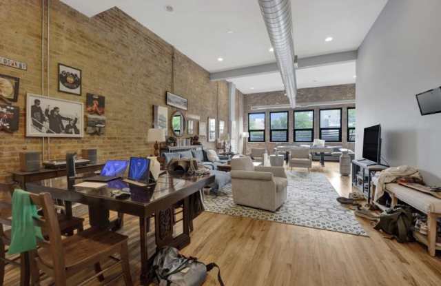 1019 West Lake St. Gallery 2
