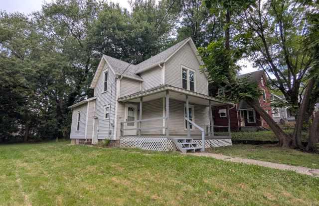 Newly renovated two-bedroom, one-bath home in Canton photos photos