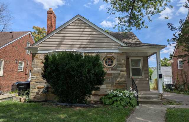 15474 Prest 3bd/1bath with nice kitchen and formal dining room located in Belmont photos photos