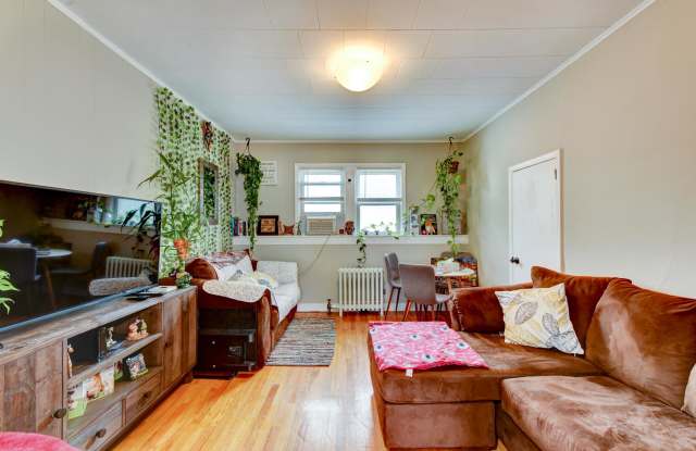 310 Mawbey Street - 310 Mawbey Street, Woodbridge, NJ 07095