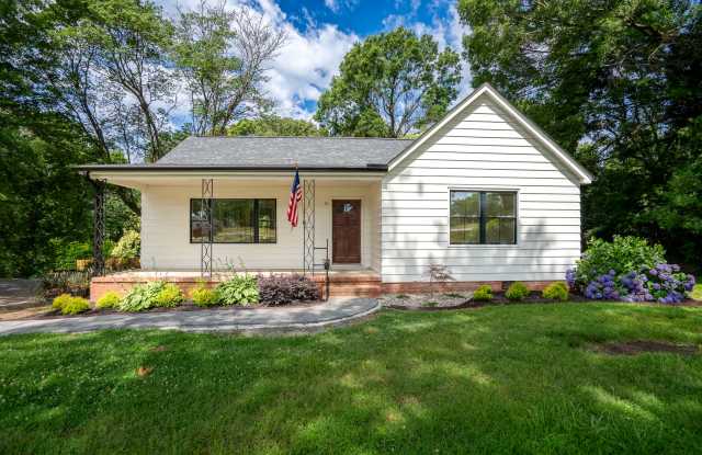 14925 North Old Statesville Road Gallery 1