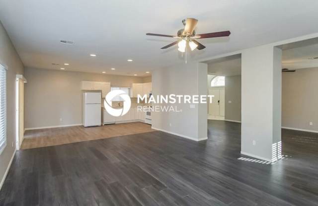 4361 Cottontail Lane Gallery 4