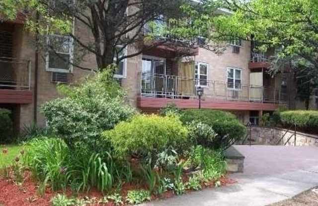 157 Hempsted Avenue - 157 Hempstead Avenue, Lynbrook, NY 11563