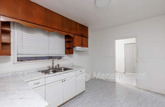 1306 Avenue R photos photos