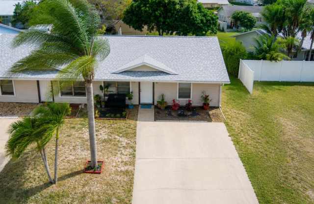 8997 SE Sandy Lane photos photos