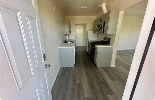 6324 Franklin Avenue photos photos