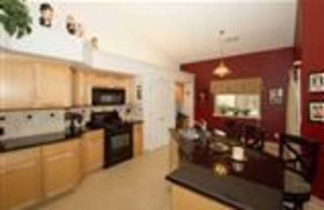 2928 E Cromwell Gallery 4