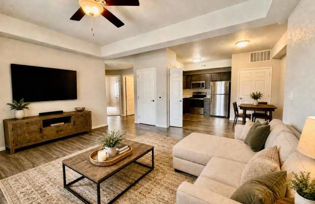 The Legacy Condos - Waverly Gallery 2