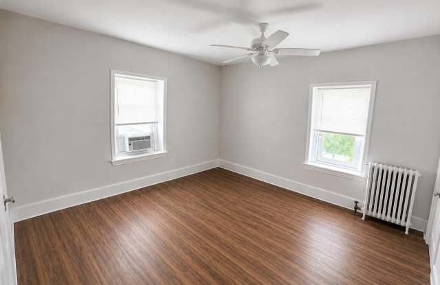 834 CENTRE Avenue Gallery 2