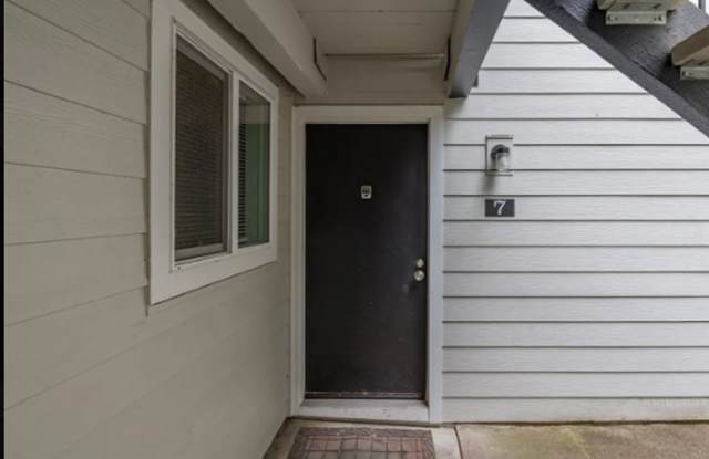 Charming Ground-Level 1BR in Sequoia Park – Patio, Pool Access & Prime Beaverton Location photos photos