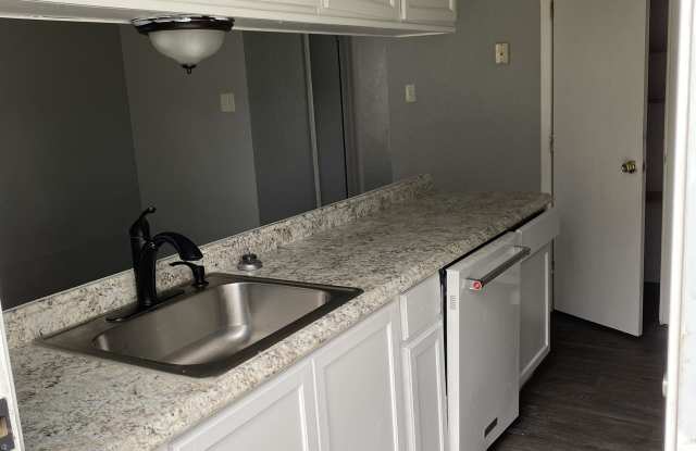 312 Rice Street - B photos photos