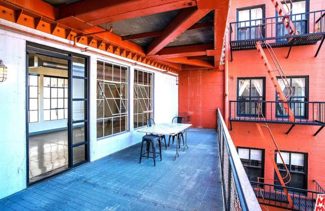 746 S Los Angeles St - 746 South Los Angeles Street, Los Angeles, CA 90014