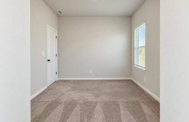 6542 Harlech St Gallery 3