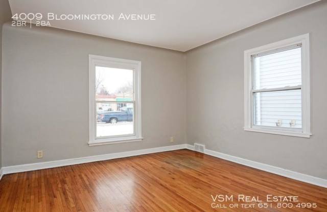 4009 Bloomington Avenue Gallery 4