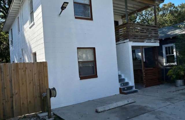 1460 West 5th Street - 1 photos photos