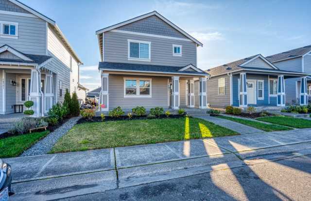 3 Bedroom home in Yelm with Garage photos photos