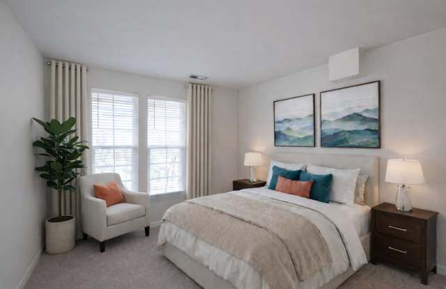 Commons on Potomac Square photos photos