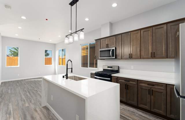 Newer Build | 3 Bed, 3 Bath Home for Rent, Available! (CONTACT US FOR OUR MOVE IN SPECIAL!) photos photos