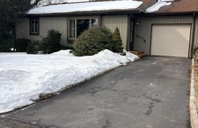 210 Henderson Court unit: 84 photos photos