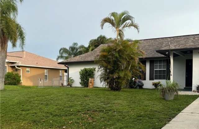 1414 SW 10th Terrace photos photos