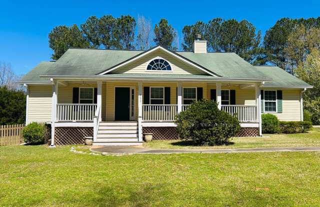 Beautiful 3 bedroom, 2 bath home in Newnan! Must See! photos photos