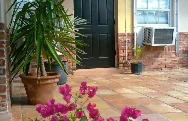 697 Ne 36th St photos photos