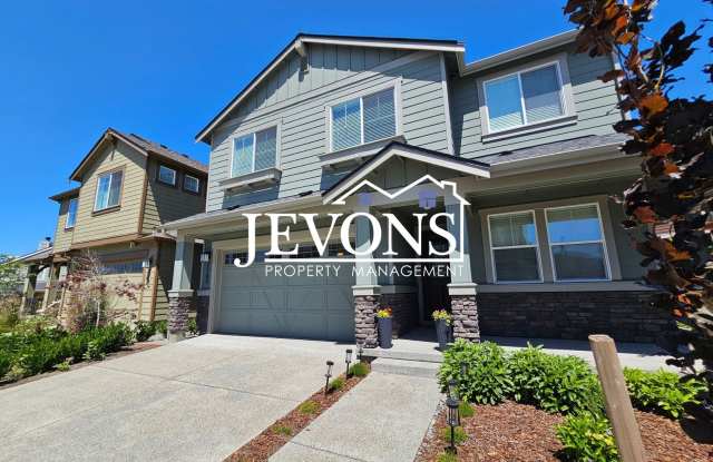 Homes this size don't come around often, so schedule your showing today! Gallery 1