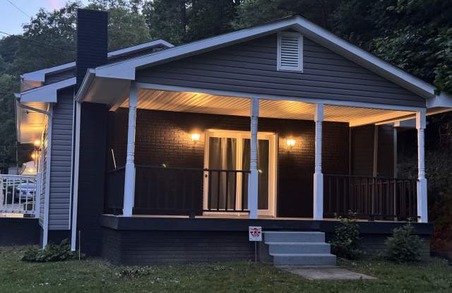 536 Whitley Ln Gallery 1