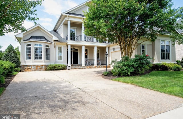 8456 LINK HILLS LOOP - 8456 Link Hills Loop, Gainesville, VA 20155