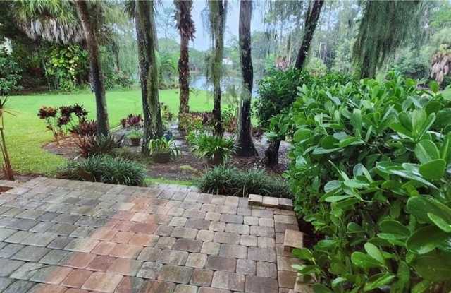 1025 Foxfire Ln Gallery 2