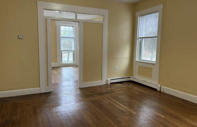 27 Jay Street Gallery 4