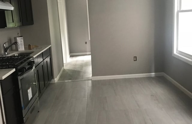 62 STEVENS AVE - 62 Stevens Ave, Jersey City, NJ 07305